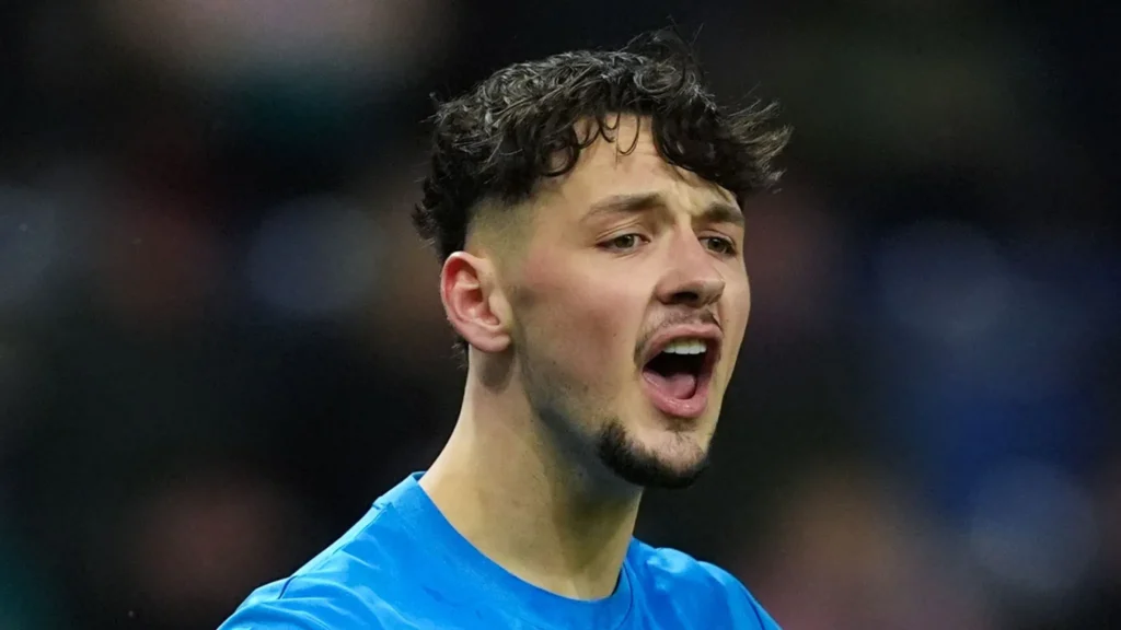 Manchester City Re-Signs Trafford 5 Manchester City Re-Signs Trafford