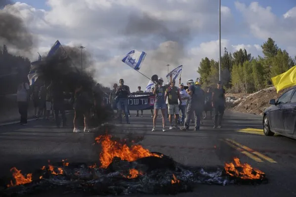 Israel Insists on Hostage Release Before Any Gaza Ceasefire Agreement 18 Israel Insists on Hostage Release Before Any Gaza Ceasefire Agreement