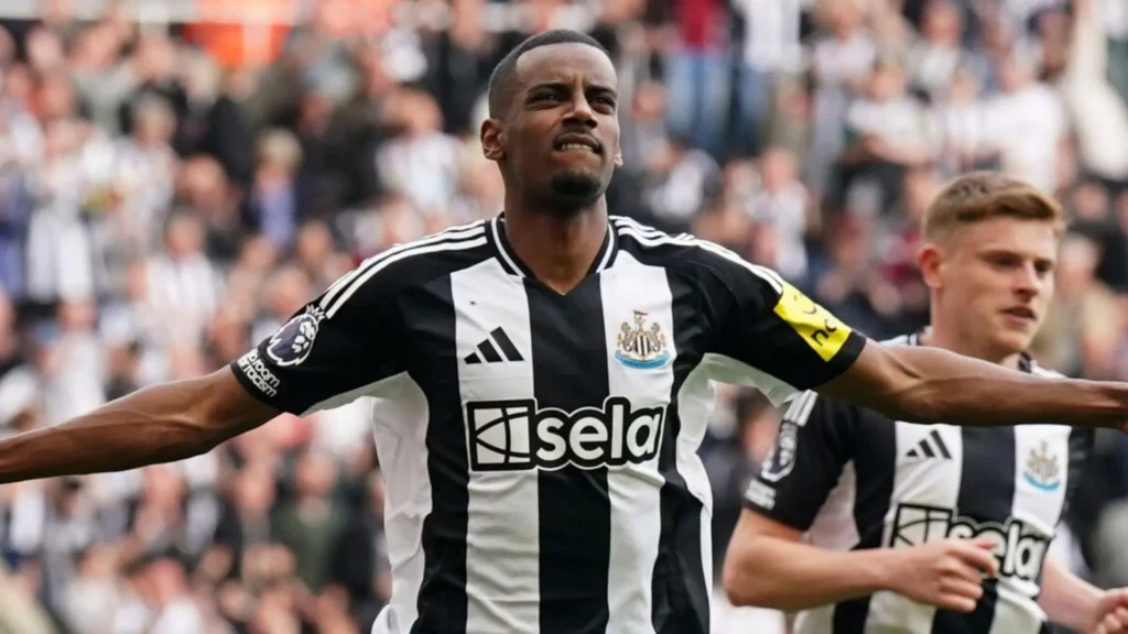 Newcastle Striker Returns to Training After Rejecting £100m Liverpool Bid