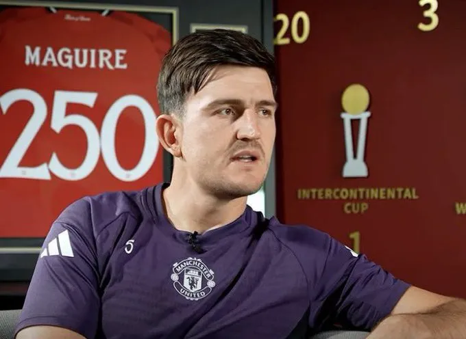 Harry Maguire Backs Amorims Unique System as Easy to Adapt To