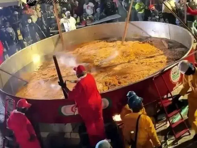 Nigerian chef breaks Guinness World Record for largest jollof rice