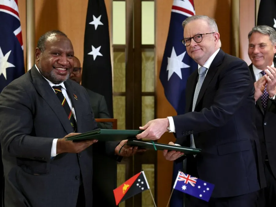 Australia and Papua New Guinea Sign Historic Mutual Defence Treaty 1 Australia and Papua New Guinea Sign Historic Mutual Defence Treaty