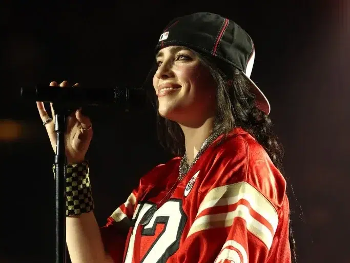 Billie Eilish CHIHIRO Surpasses 1 Billion Streams on Spotify