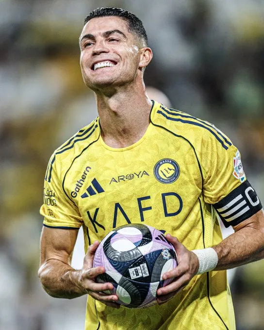 Cristiano Ronaldo Becomes Footballs First Active Billionaire with $1.4 Billion Net Worth 1 Cristiano Ronaldo Becomes Football’s First Active Billionaire with $1.4 Billion Net Worth