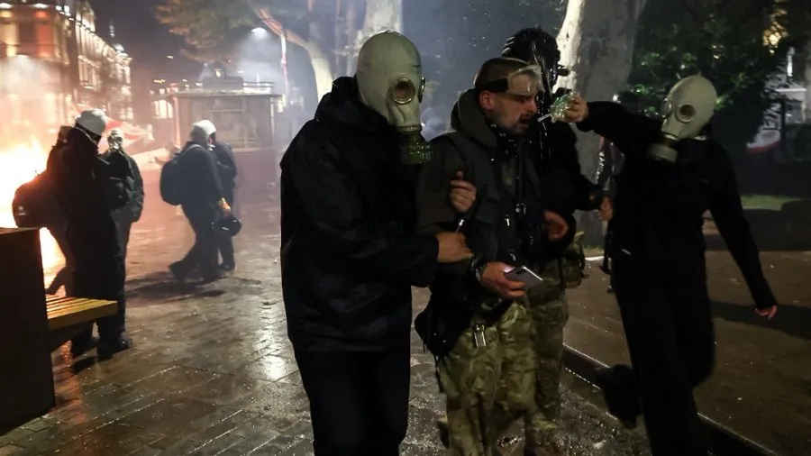 Police Use Water Cannon on Georgia Protesters Near Presidential Palace 2 Police Use Water Cannon on Georgia Protesters Near Presidential Palace