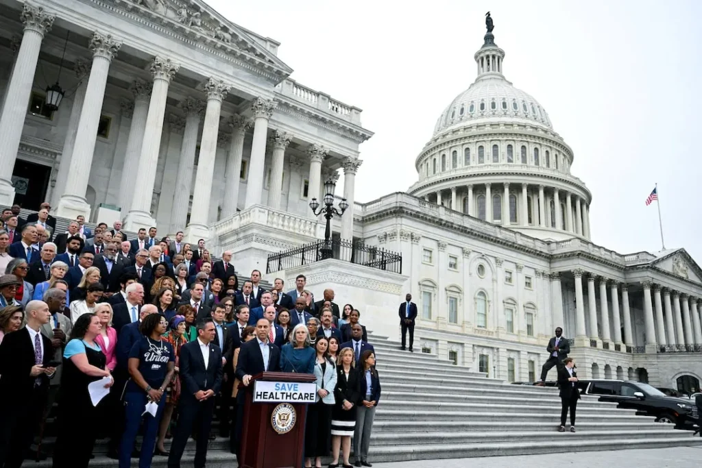 US Government Shutdown Begins After Funding Deadlock 5 US Government Shutdown Begins After Funding Deadlock