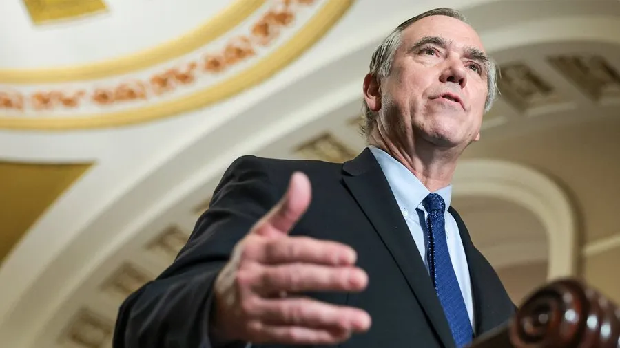 Senator Jeff Merkley Delivers Overnight Marathon Speech in Protest Against President Trump