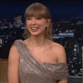 Taylor Swift Denies Turning Down Super Bowl Halftime Show Over Performance Footage 4 Taylor Swift Denies Turning Down Super Bowl Halftime Show Over Performance Footage