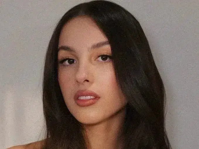Olivia Rodrigo Accuses White House and DHS of Using Her Song in “Racist, Hateful Propaganda 1 Olivia Rodrigo edited