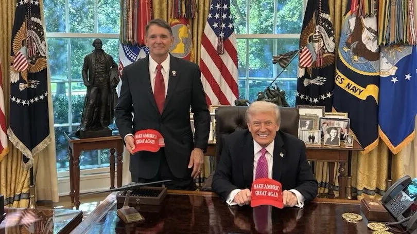 President Trump Blasts Congressman Thomas Massie, Endorses GOP Challenger Captain Ed Gallrein in Fiery Statement