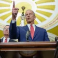 U.S. Senate Approves Bipartisan Deal to End Government Shutdown