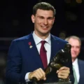 Indiana's Fernando Mendoza Wins 2025 Heisman Trophy After Leading Hoosiers to Perfect Season