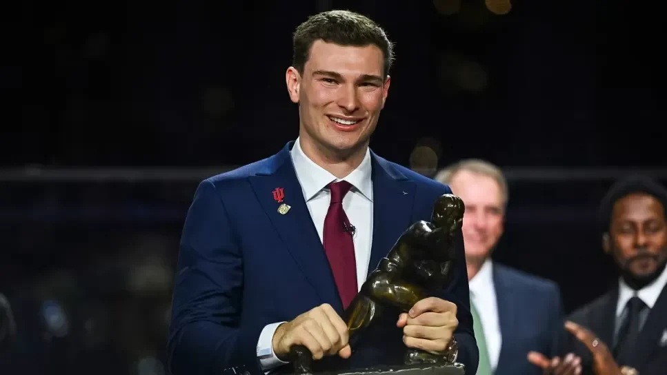 Indiana's Fernando Mendoza Wins 2025 Heisman Trophy After Leading Hoosiers to Perfect Season 2 Indiana's Fernando Mendoza Wins 2025 Heisman Trophy After Leading Hoosiers to Perfect Season