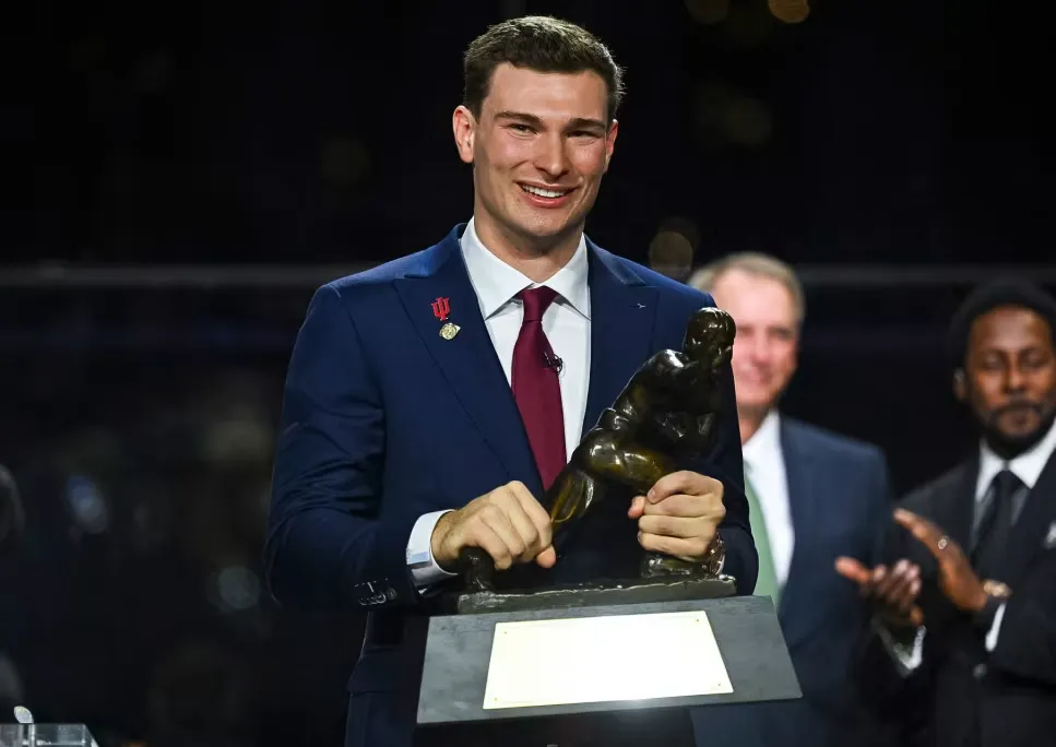 Indiana's Fernando Mendoza Wins 2025 Heisman Trophy After Leading Hoosiers to Perfect Season 1 Indiana's Fernando Mendoza Wins 2025 Heisman Trophy After Leading Hoosiers to Perfect Season