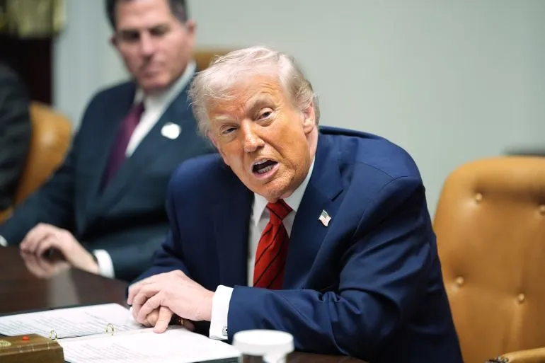 President Trump Threatens Colombian President Petro, Declaring ‘He’ll Be Next’ in Drug Campaign 10 President Trump Threatens Colombian President Petro