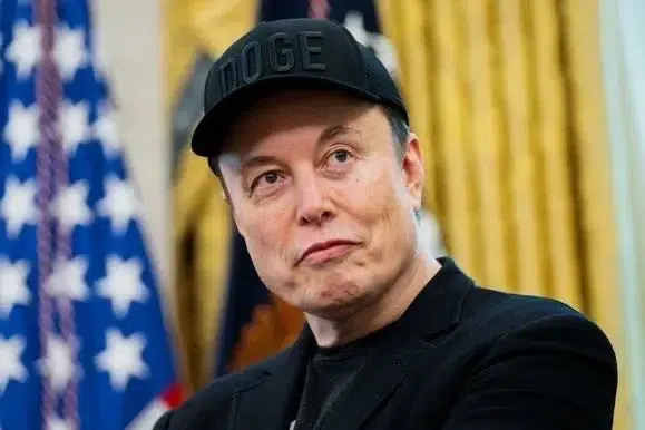 Elon Musk Accuses Minnesota Governor Tim Walz of Concealing Massive Fraud Scandal 4 Elon Musk Accuses Minnesota Governor Tim Walz of Concealing Massive Fraud Scandal