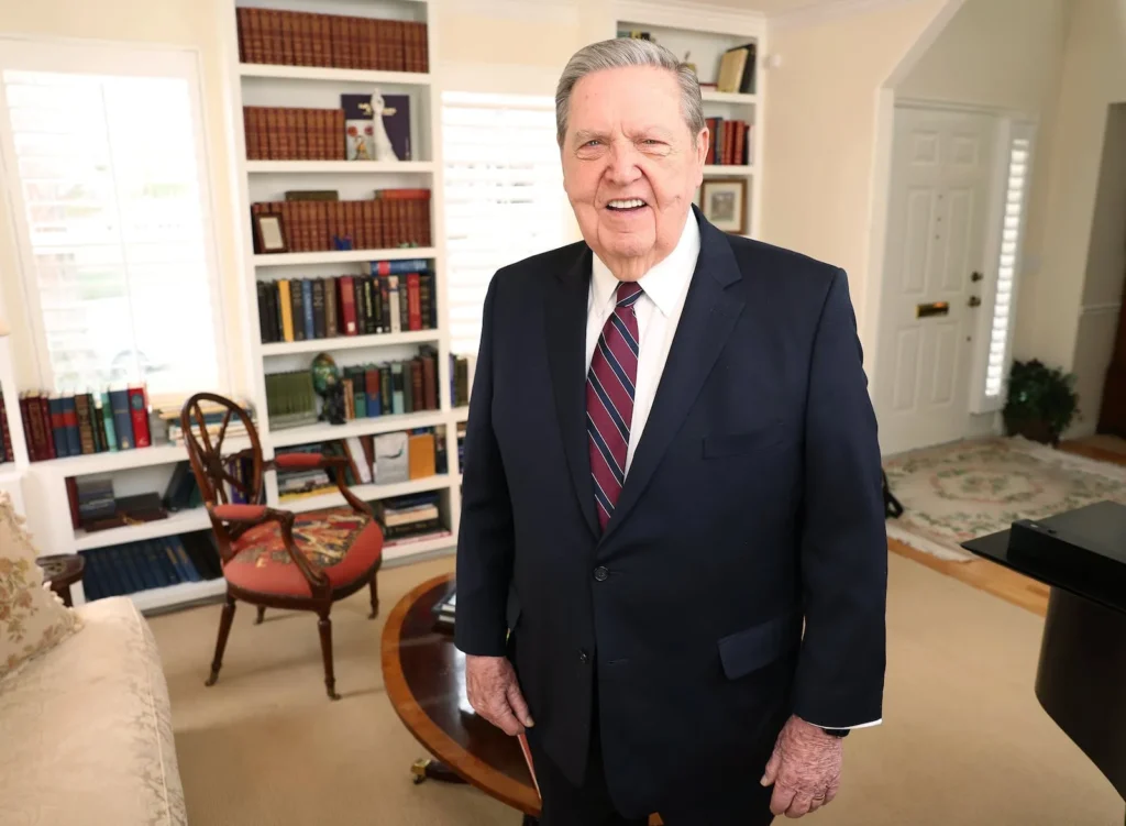 President Jeffrey R. Holland dies at age 85