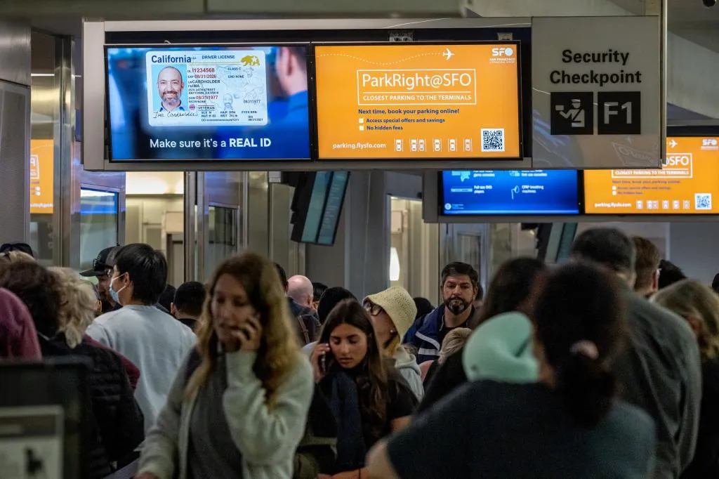 California DMV Orders 325,000 Real ID Replacements Following Major 2006 Software Glitch