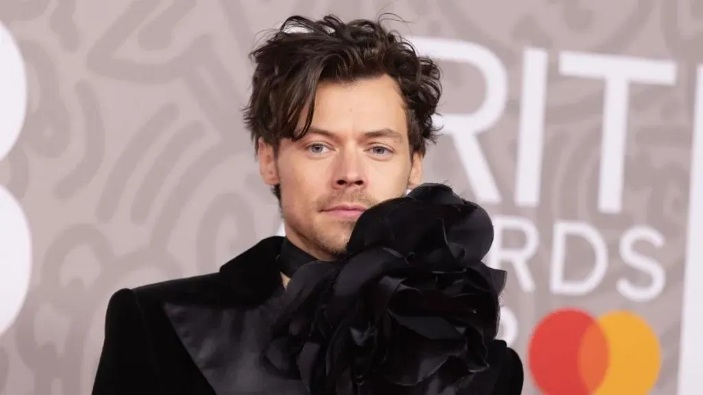 Harry Styles Sparks HS4 Frenzy With Cryptic Global Posters 1 Harry Styles Sparks HS4 Frenzy
