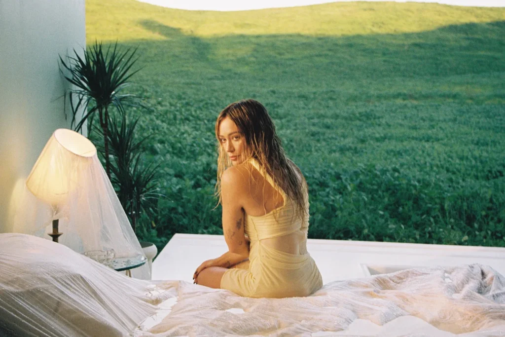Hilary Duff Returns With New Single Roommates