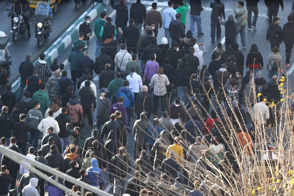Iranian Rial Hits Historic Low of 1.4 Million as Anti-Regime Protests Paralyze Major Cities 1 Iranian Rial Hits Historic Low of 1.4 Million as Anti-Regime Protests Paralyze Major Cities