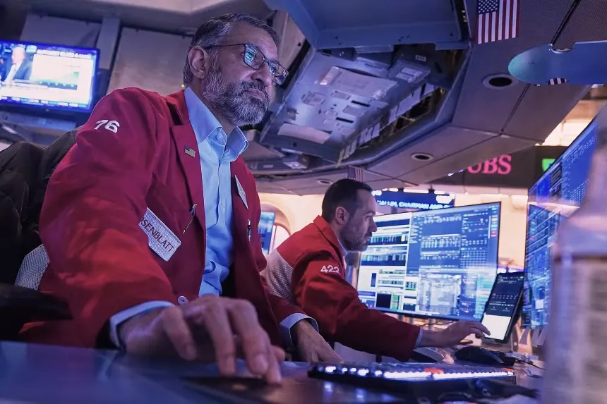 Dow Plummets 700 Points as Greenland Tariff Fears Grip Markets