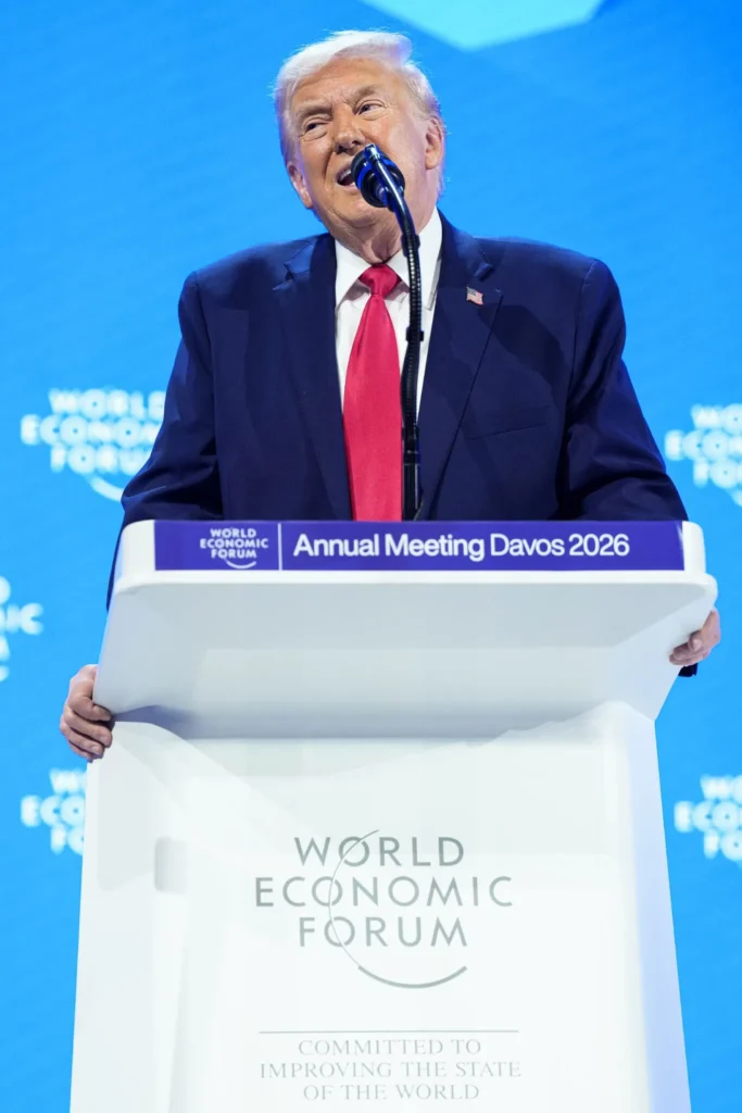 Trump Rules Out Force in Greenland Bid but Renews Tariff Threats