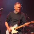 Bruce Springsteen Kicks Off ‘Land of Hope & Dreams’ Tour in Minneapolis 3 Bruce Springsteen Kicks Off