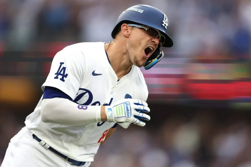 Kiké Hernández Re-Signs With Dodgers: “Three in a Row Has a Nice Ring” 16 Kiké Hernández Re-Signs With Dodgers