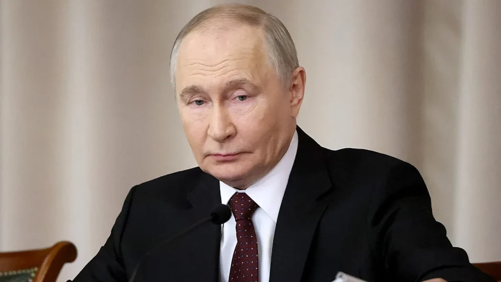Putin Fast-Tracks Nuclear Triad as Zelenskyy Warns of World War 3