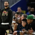 Rookie VJ Edgecombe Leads 76ers to Blowout Over Sidelined Curry and Warriors