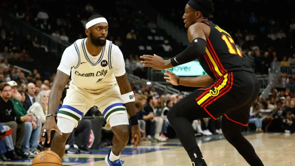 Atlanta Hawks Defeat Milwaukee Bucks 131-113 to Secure Fifth Consecutive Win