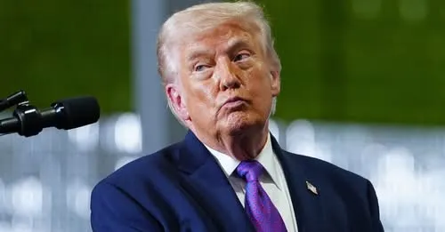 Trump Vows ‘Death and Fury’ Over Hormuz Chokehold 5 Trump Vows ‘Death and Fury’ Over Hormuz Chokehold