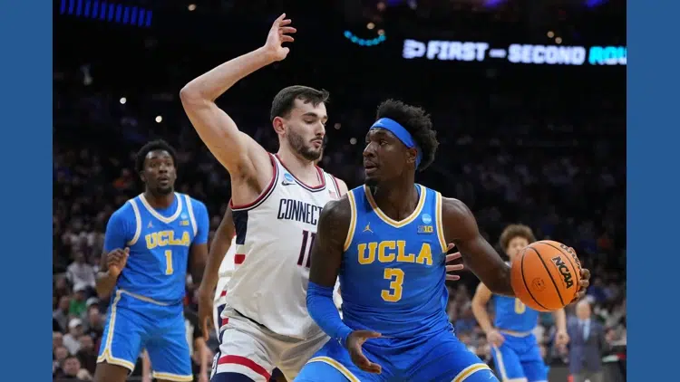 UConn Advances to Sweet 16 With 73-57 Win Over UCLA 2 UConn Advances to Sweet 16 With 73-57 Win Over UCLA