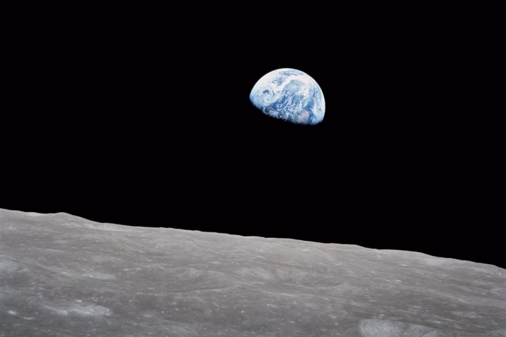 Artemis II Rockets Toward the Moon: A New Era of Human Spaceflight Begins 6 1000001883