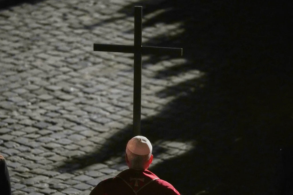 Pope Leo XIV Carries Cross for Full Good Friday Procession 4 Pope Leo XIV Carries Cross for Full Good Friday Procession