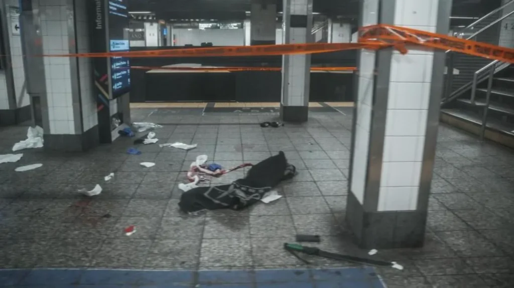 Police Kill Grand Central Machete Attacker Claiming to be Lucifer 17 Police Kill Grand Central Machete Attacker Claiming to be Lucifer