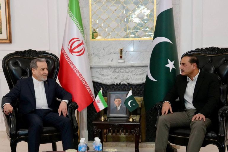 Iran Diplomat Meets Putin as US Peace Talks Stall