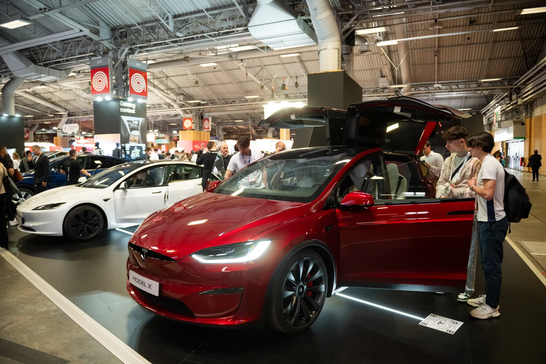 Musk Offers Amends for Tesla FSD Deficit 1