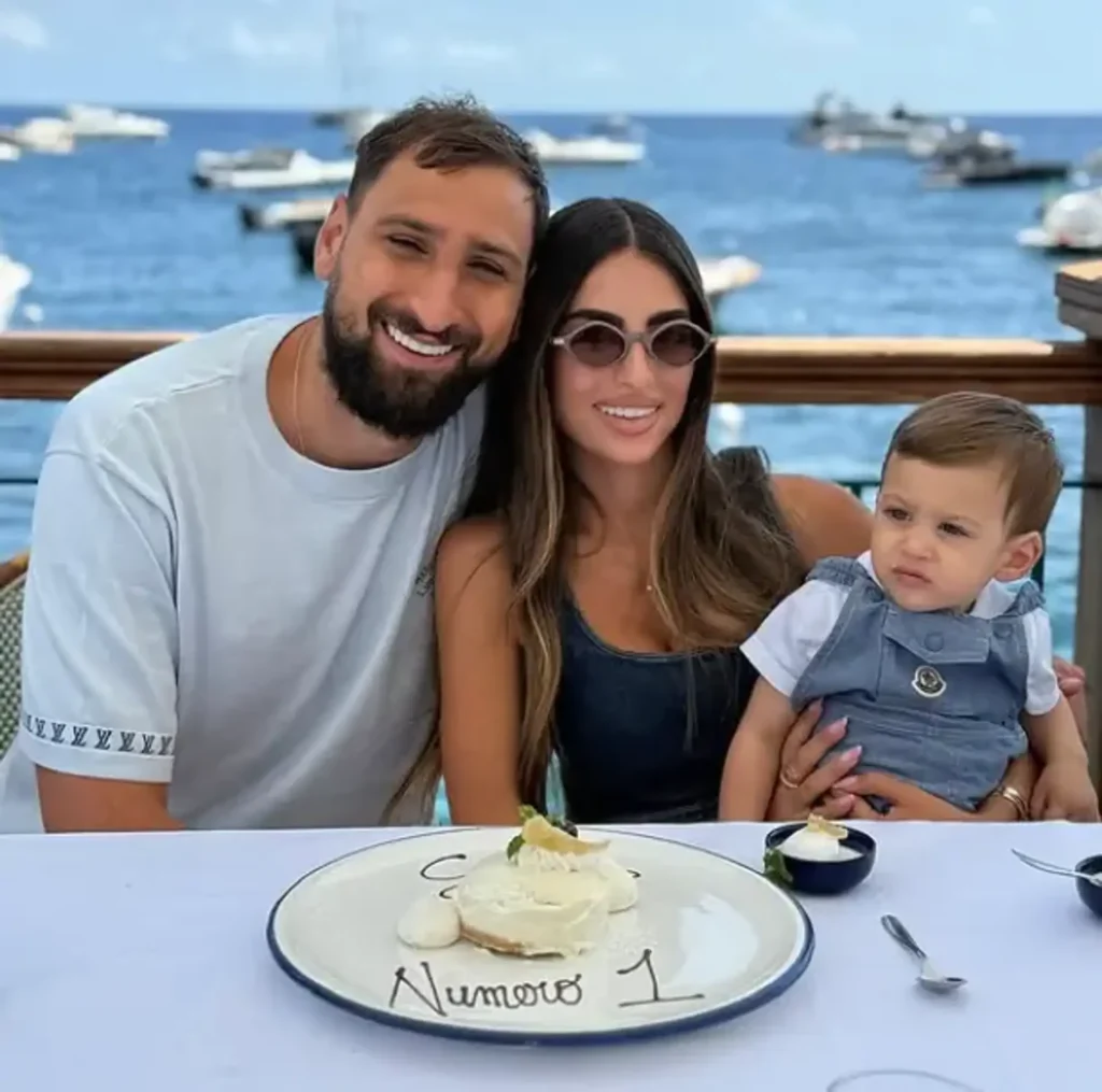 Gianluigi Donnarumma Weds Alessia Elefante in Transfer-Themed Reveal 3 1000015777