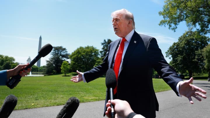Trump Vows to ‘Free’ Ships Trapped in Persian Gulf Blockade