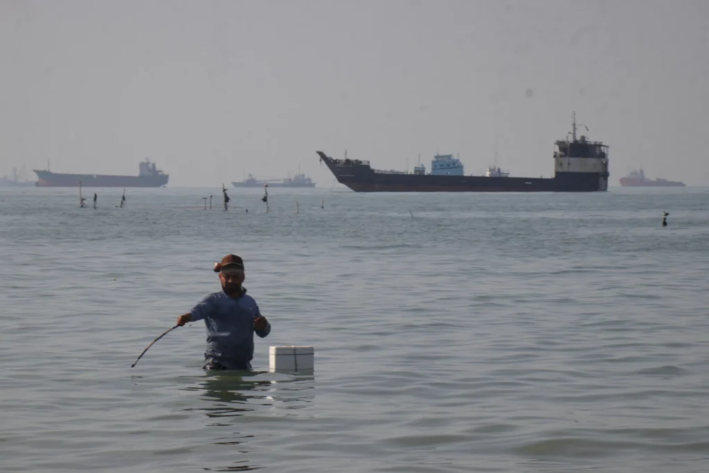 Trump Launches ‘Project Freedom’ to Escort Ships in Strait of Hormuz