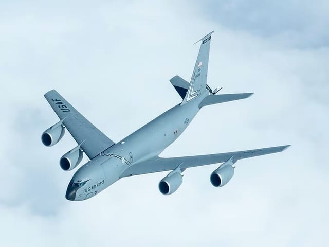 U.S. KC-135 Stratotanker Missing After Emergency Over Strait of Hormuz 1 1000016857