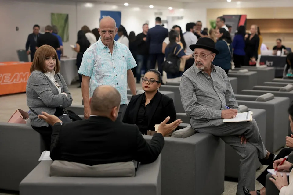 US Job Market Resilient as Employers Add 115,000 Jobs