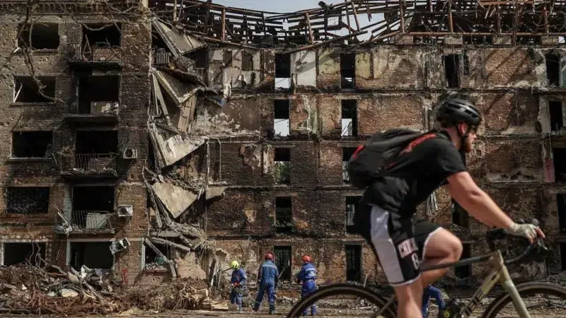 Russia Threatens 'Systemic Strikes' on Kyiv, Orders Foreign Nationals to Flee 5 Russia Threatens 'Systemic Strikes' on Kyiv, Orders Foreign Nationals to Flee