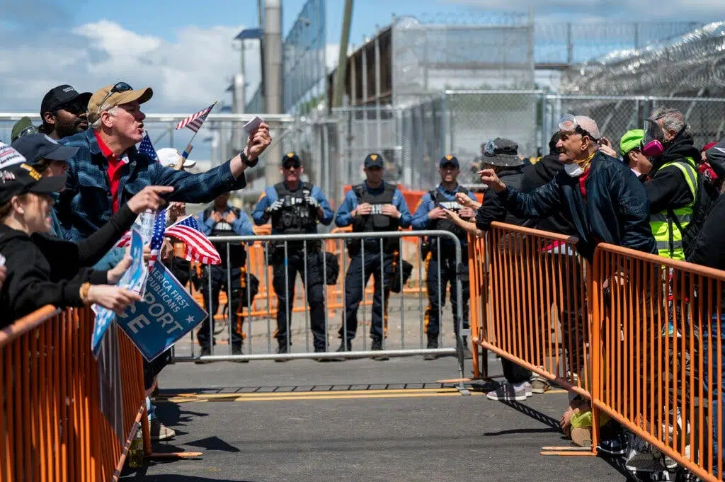 Police and Protesters Clash at NJ Detention Center