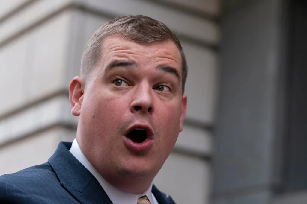 Mike Howell Seeks Board Seat on $1.7B Trump Fund 7 Mike Howell Seeks Board Seat on $1.7B Trump Fund