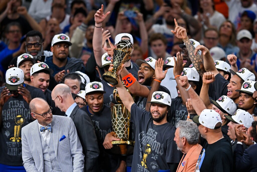 Knicks Win First Title in 53 Years 20 Knicks Win First Title in 53 Years