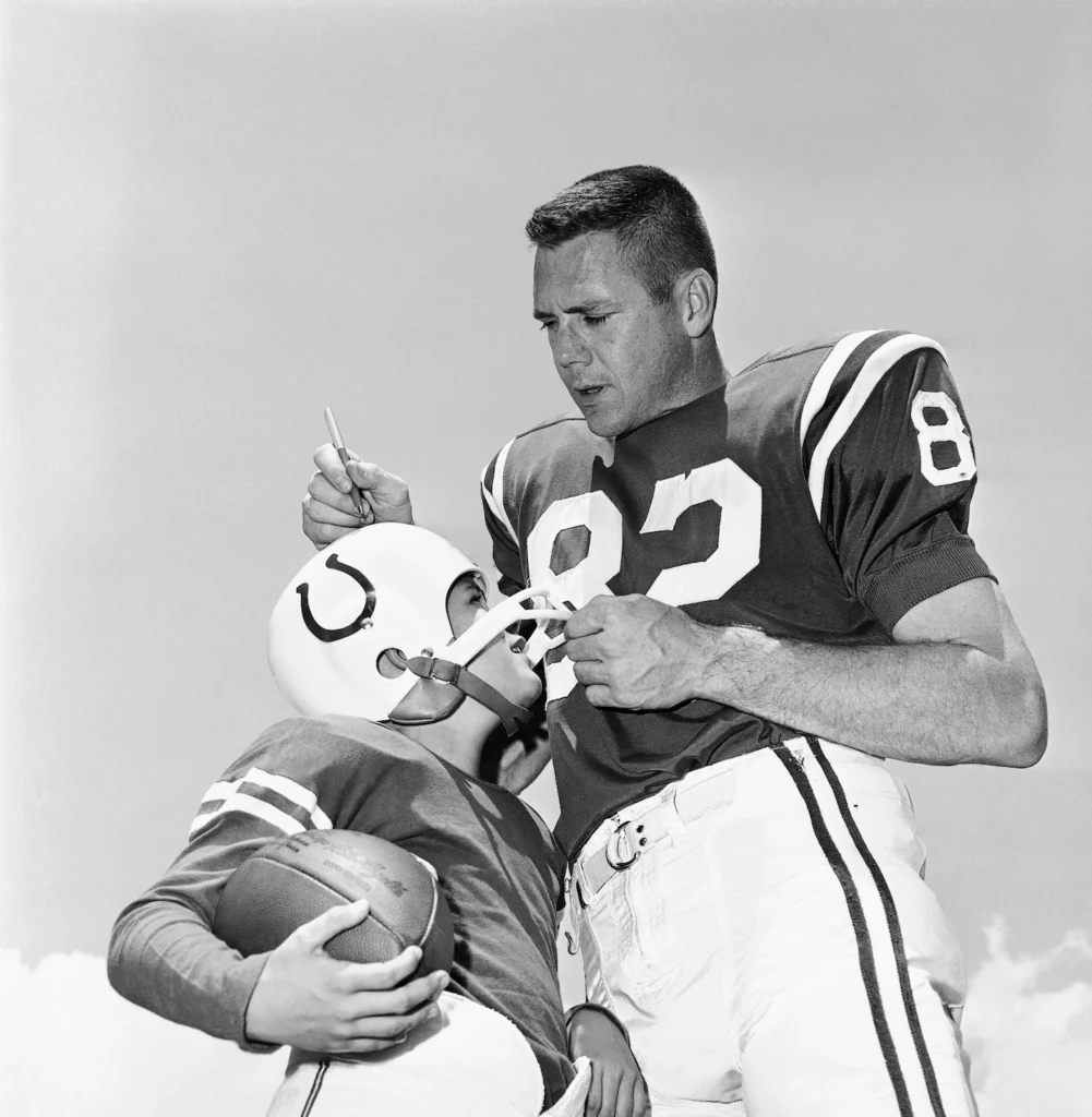 Hall of Fame Legend Raymond Berry Dies at 93 2 Raymond Berry death NFL Hall of Fame