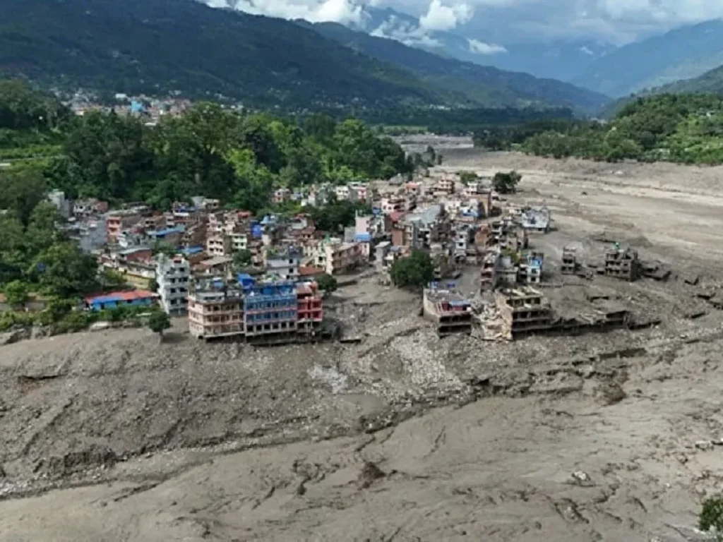 23047b7f nepal china border flood death toll rises to 162